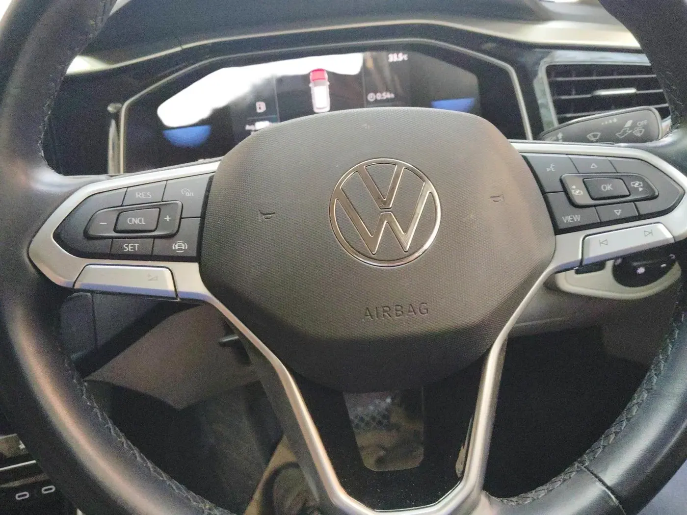 2023 Volkswagen VIRTUS TOPLINE TSI 1.0 AT, Petrol, Automatic, 21,670 km, interior