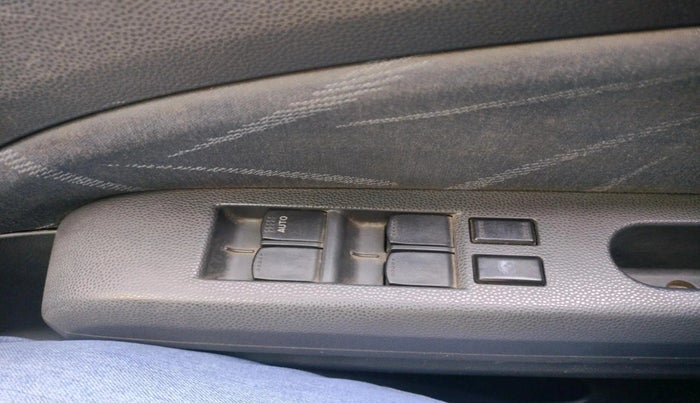 2011 Maruti Ritz VXI, Petrol, Manual, 76,003 km, interior