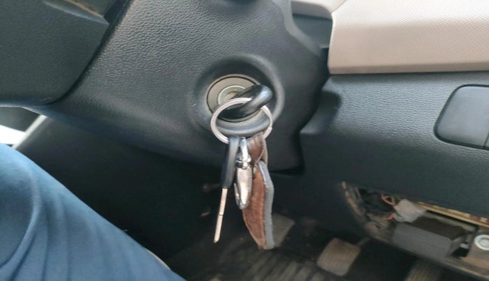 2017 Hyundai Grand i10 SPORTZ 1.2 KAPPA VTVT, CNG, Manual, 91,523 km, interior