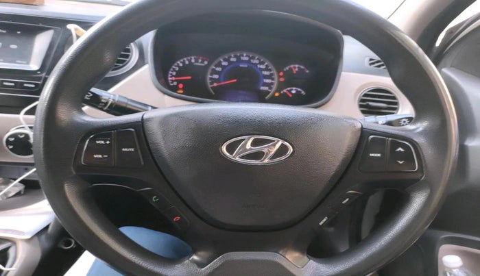 2017 Hyundai Grand i10 SPORTZ 1.2 KAPPA VTVT, CNG, Manual, 91,523 km, interior