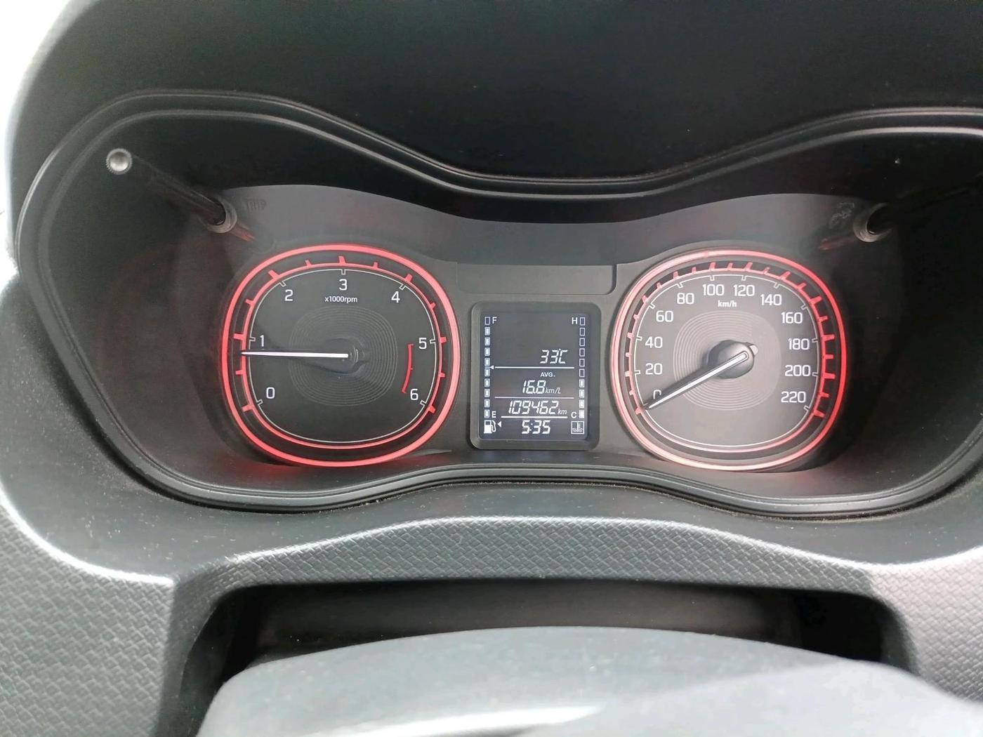 2019 Maruti Vitara Brezza ZDI PLUS, Diesel, Manual, 1,09,462 km, interior