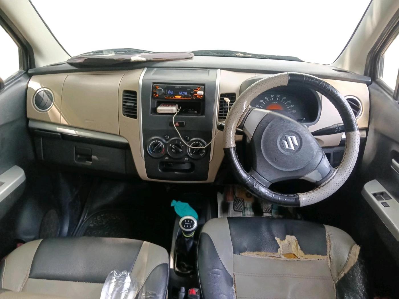 2018 Maruti Wagon R 1.0 LXI CNG, CNG, Manual, 1,16,979 km, interior