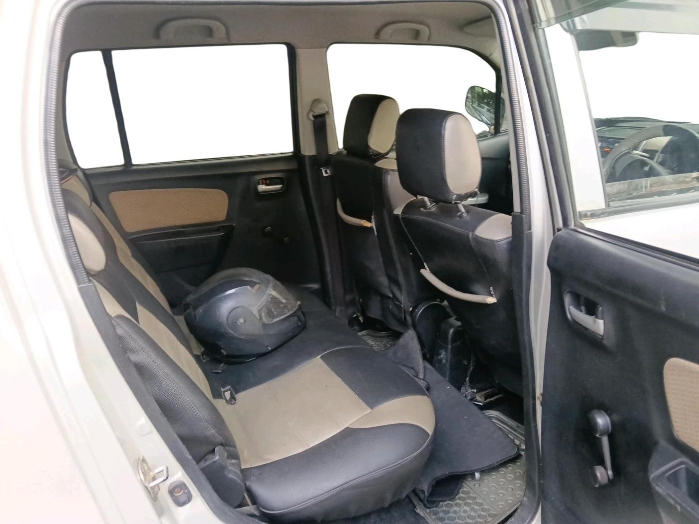 2018 Maruti Wagon R 1.0 LXI CNG, CNG, Manual, 1,16,979 km, interior