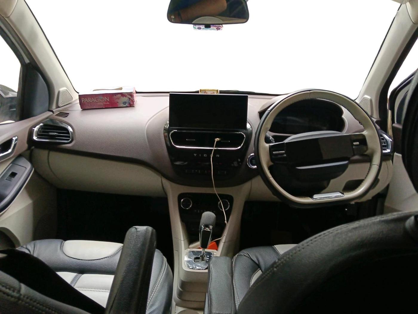 2025 Tata TIGOR  XZA CNG, CNG, Automatic, 30,341 km, interior