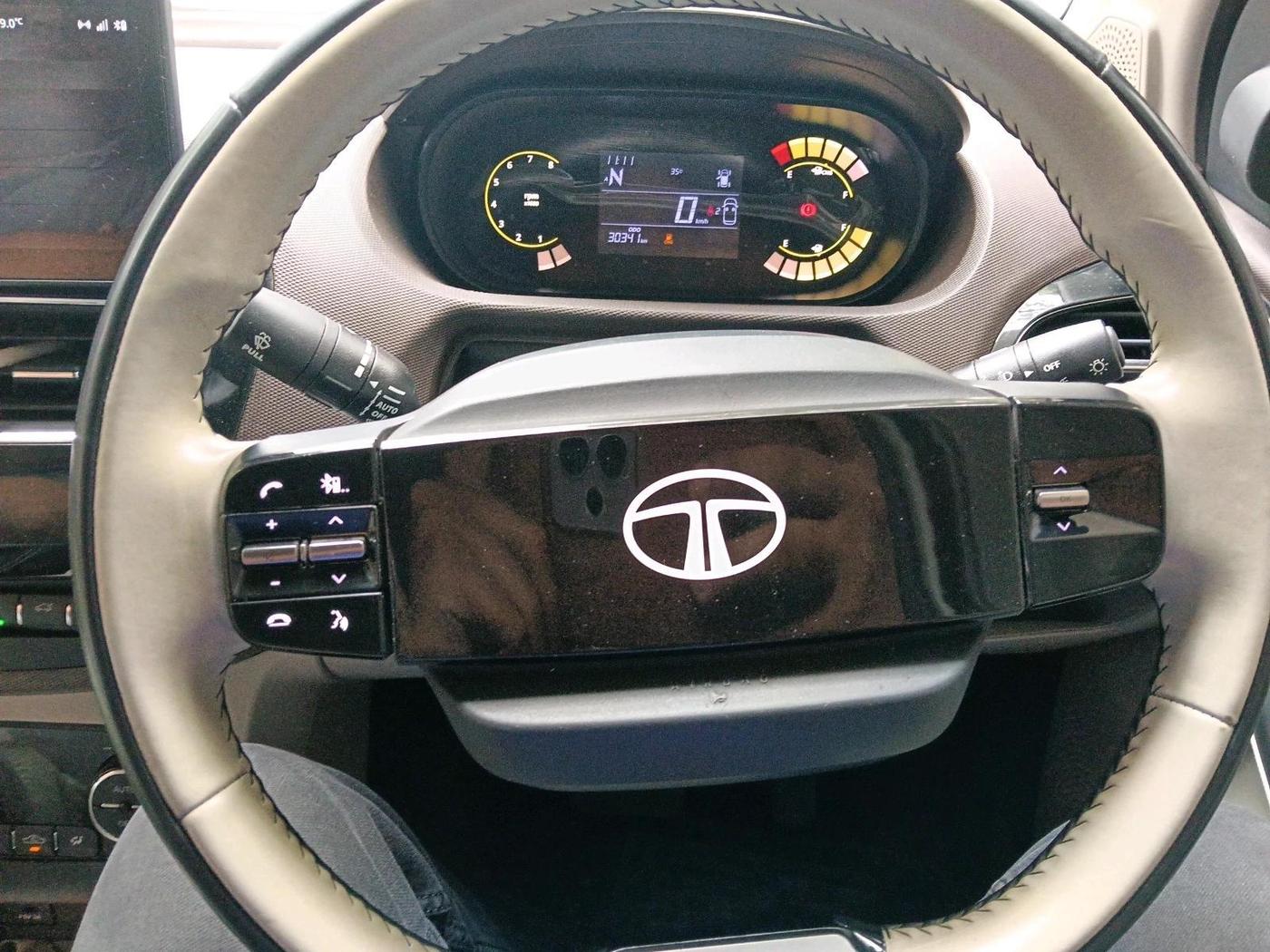 2025 Tata TIGOR  XZA CNG, CNG, Automatic, 30,341 km, interior