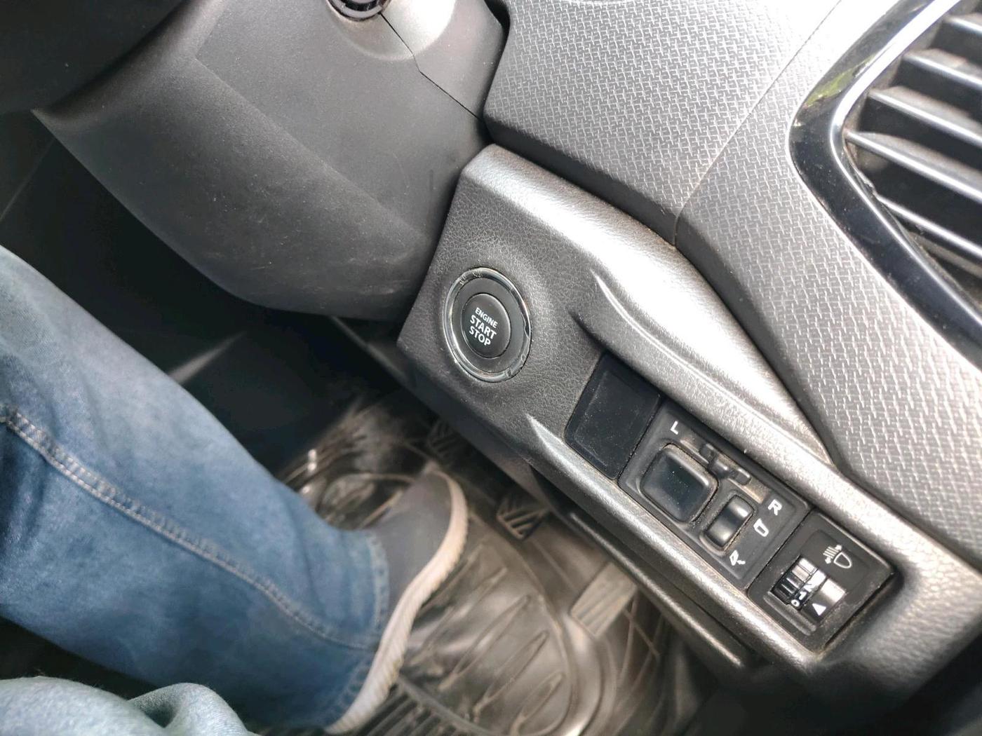 2020 Maruti Vitara Brezza ZXI, Petrol, Manual, 39,990 km, interior
