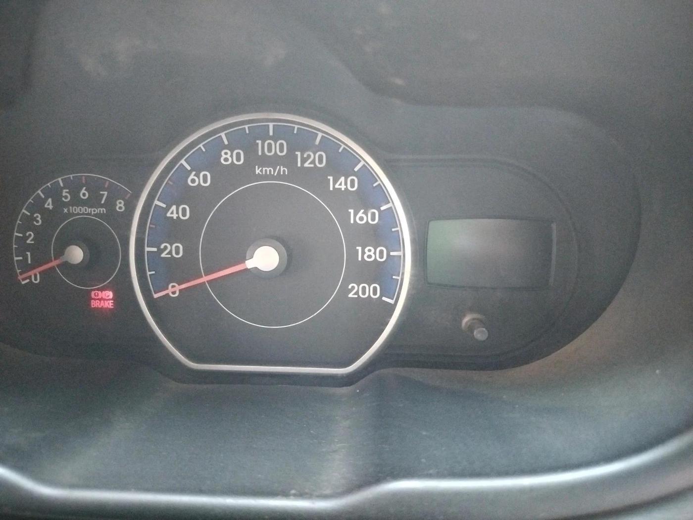 2012 Hyundai i10 MAGNA 1.1, CNG, Manual, 1,00,000 km, interior