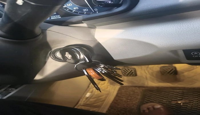 2020 Maruti Ertiga VXI SHVS, Petrol, Manual, 1,14,495 km, interior