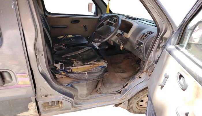 2015 Maruti Eeco 5 STR WITH A/C+HTR CNG, CNG, Manual, 1,14,070 km, interior