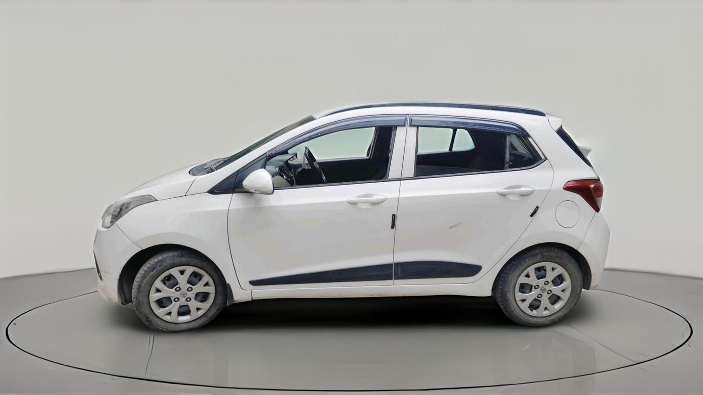 2016 Hyundai Grand i10 SPORTZ 1.2 KAPPA VTVT, CNG, Manual, 74,619 km, exterior