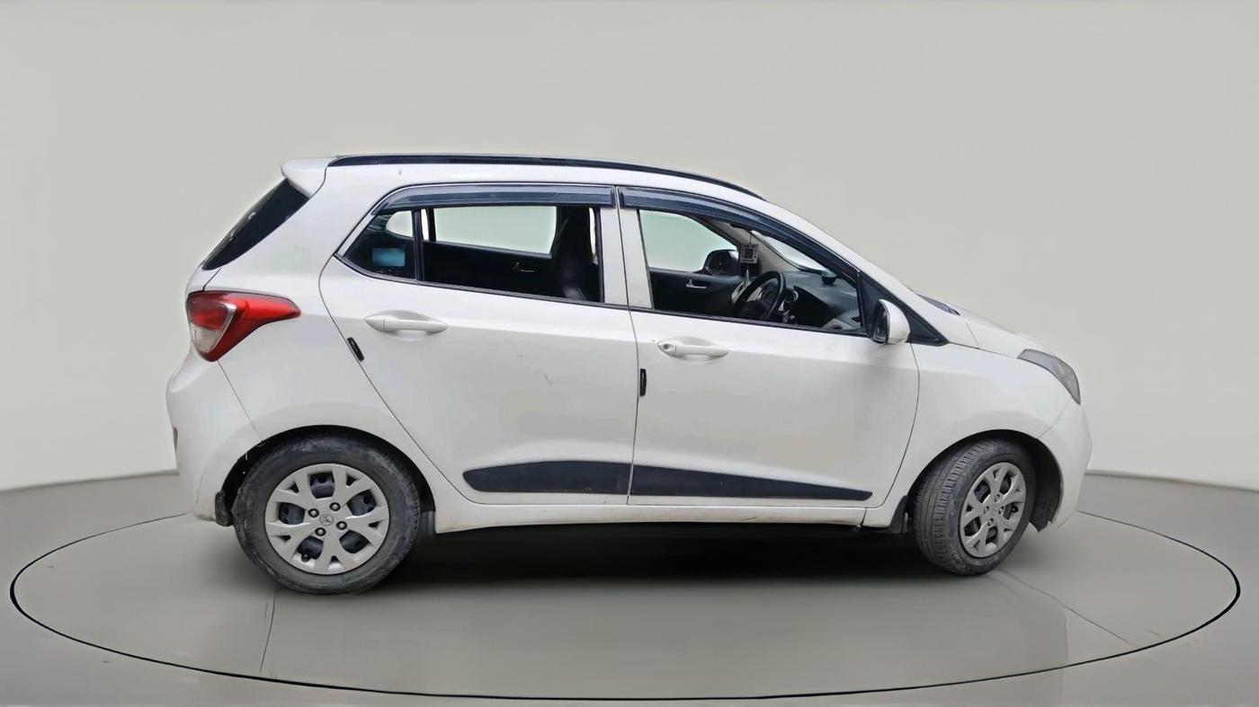 2016 Hyundai Grand i10 SPORTZ 1.2 KAPPA VTVT, CNG, Manual, 74,619 km, exterior