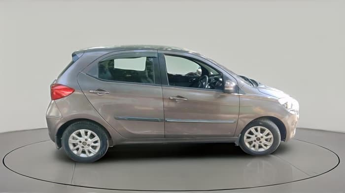 2017 Tata Tiago XZ DIESEL, Diesel, Manual, 1,41,122 km, exterior
