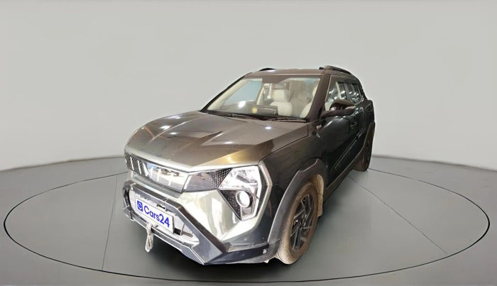 2024 Mahindra XUV 3XO AX7 1.2 TGDi AT, Petrol, Automatic, 11,593 km, exterior