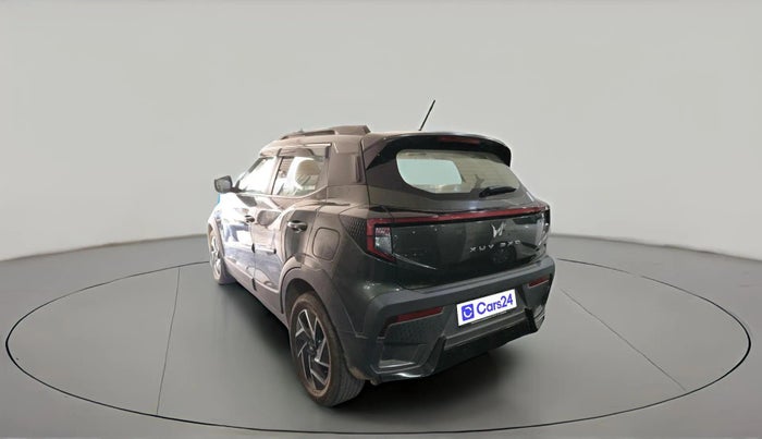 2024 Mahindra XUV 3XO AX7 1.2 TGDi AT, Petrol, Automatic, 11,593 km, exterior