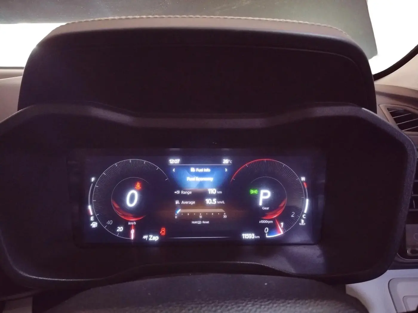2024 Mahindra XUV 3XO AX7 1.2 TGDi AT, Petrol, Automatic, 11,593 km, interior