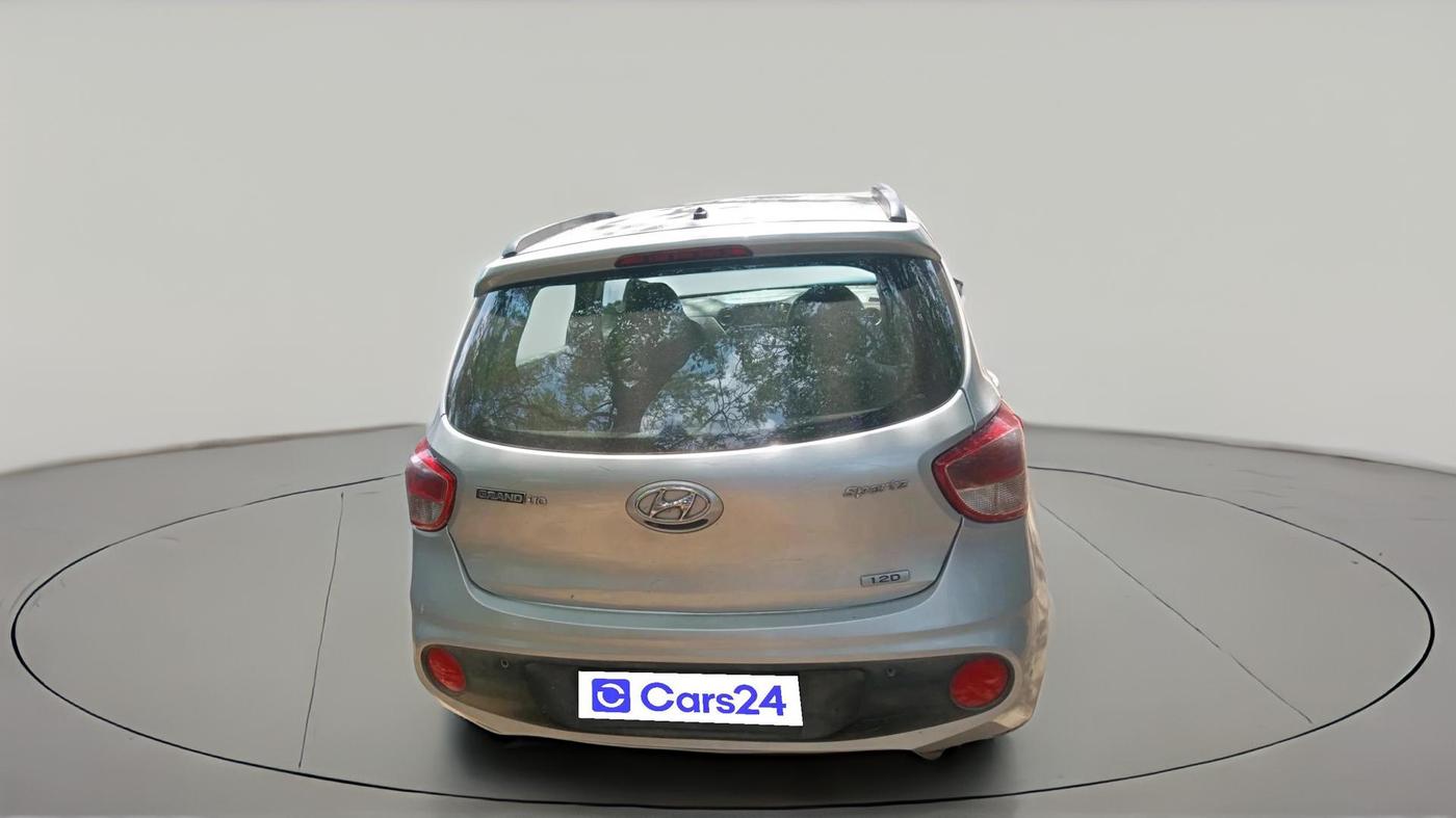 2017 Hyundai Grand i10 SPORTZ (O) 1.2 U2 CRDI, Diesel, Manual, 1,50,420 km, exterior