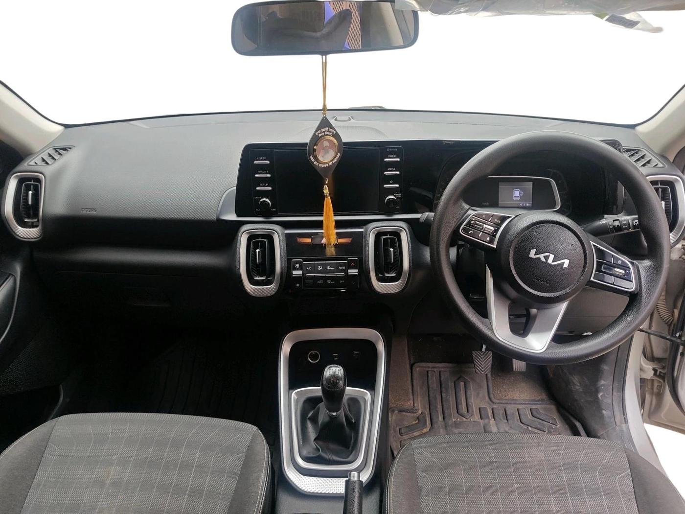 2022 KIA SONET HTK PLUS 1.0 IMT, Petrol, Manual, 41,118 km, interior