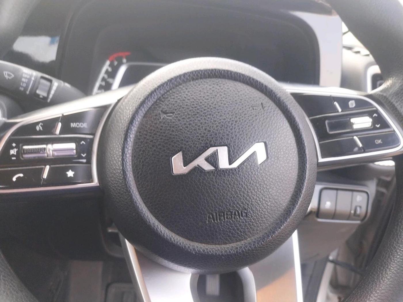 2022 KIA SONET HTK PLUS 1.0 IMT, Petrol, Manual, 41,118 km, interior
