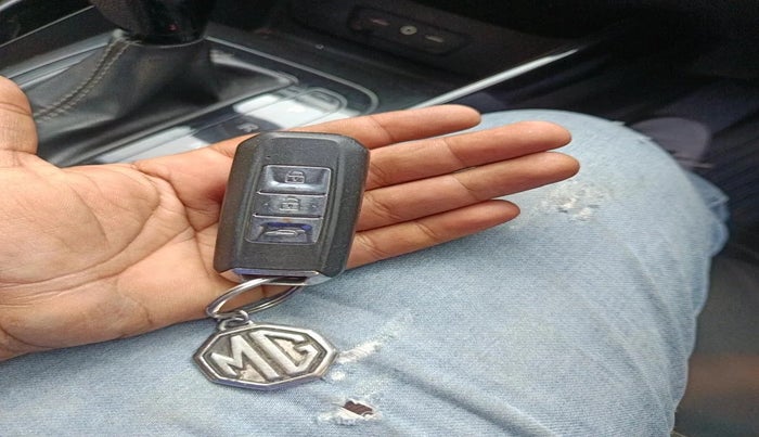 2019 MG HECTOR SHARP 1.5 DCT PETROL, Petrol, Automatic, 1,35,482 km, interior