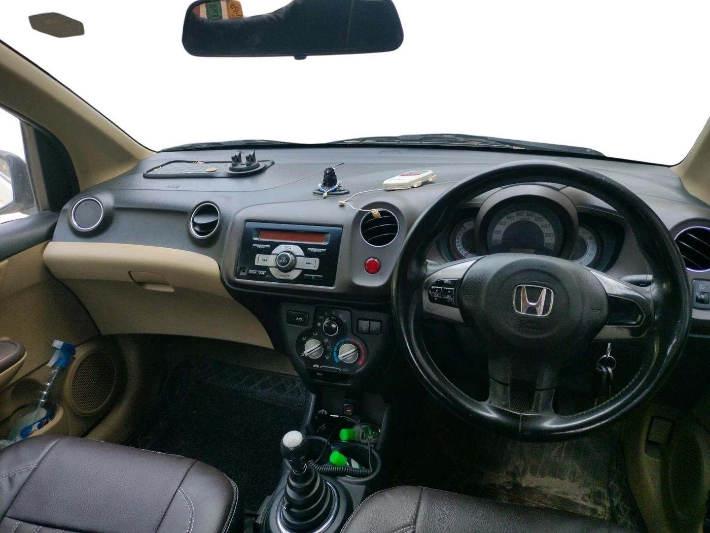 2013 Honda Brio VX MT, Petrol, Manual, 1,26,456 km, interior