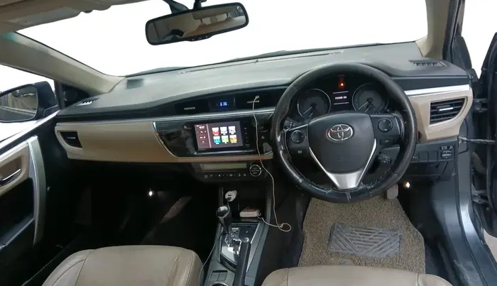 2014 Toyota Corolla Altis VL AT PETROL, Petrol, Automatic, 1,63,119 km, interior