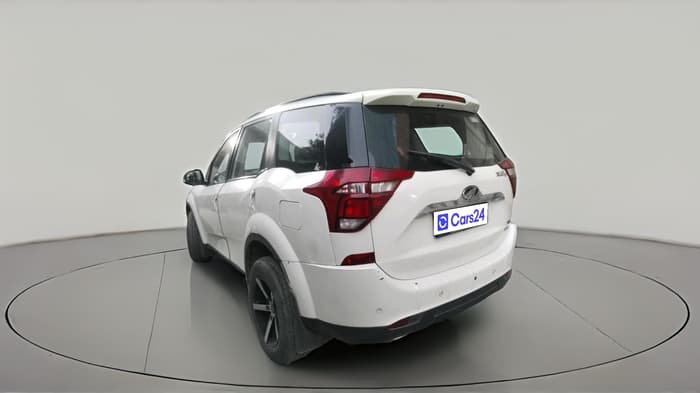 2021 Mahindra XUV500 W7 AT, Diesel, Automatic, 89,009 km, exterior