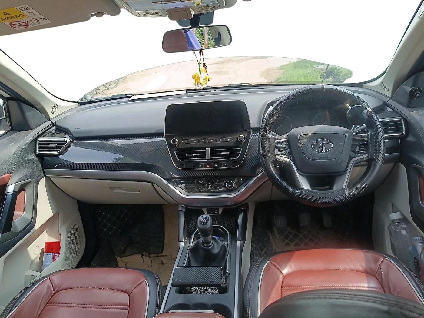 2022 Tata Safari XT PLUS, Diesel, Manual, 38,781 km, interior
