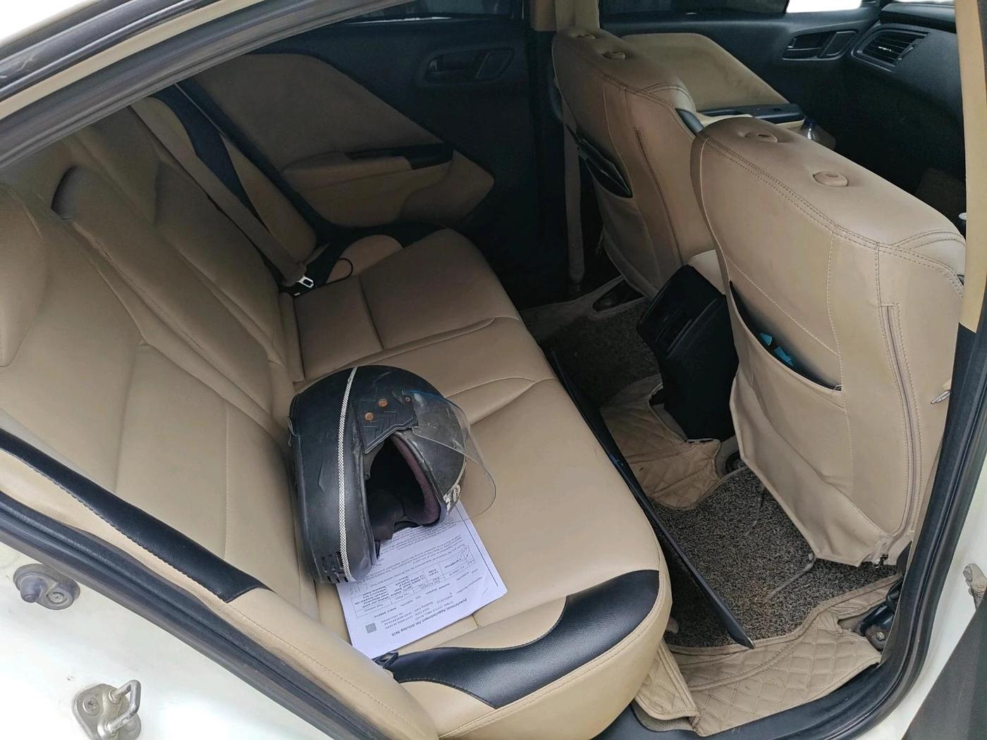 2015 Honda City 1.5L I-VTEC SV, CNG, Manual, 1,05,717 km, interior