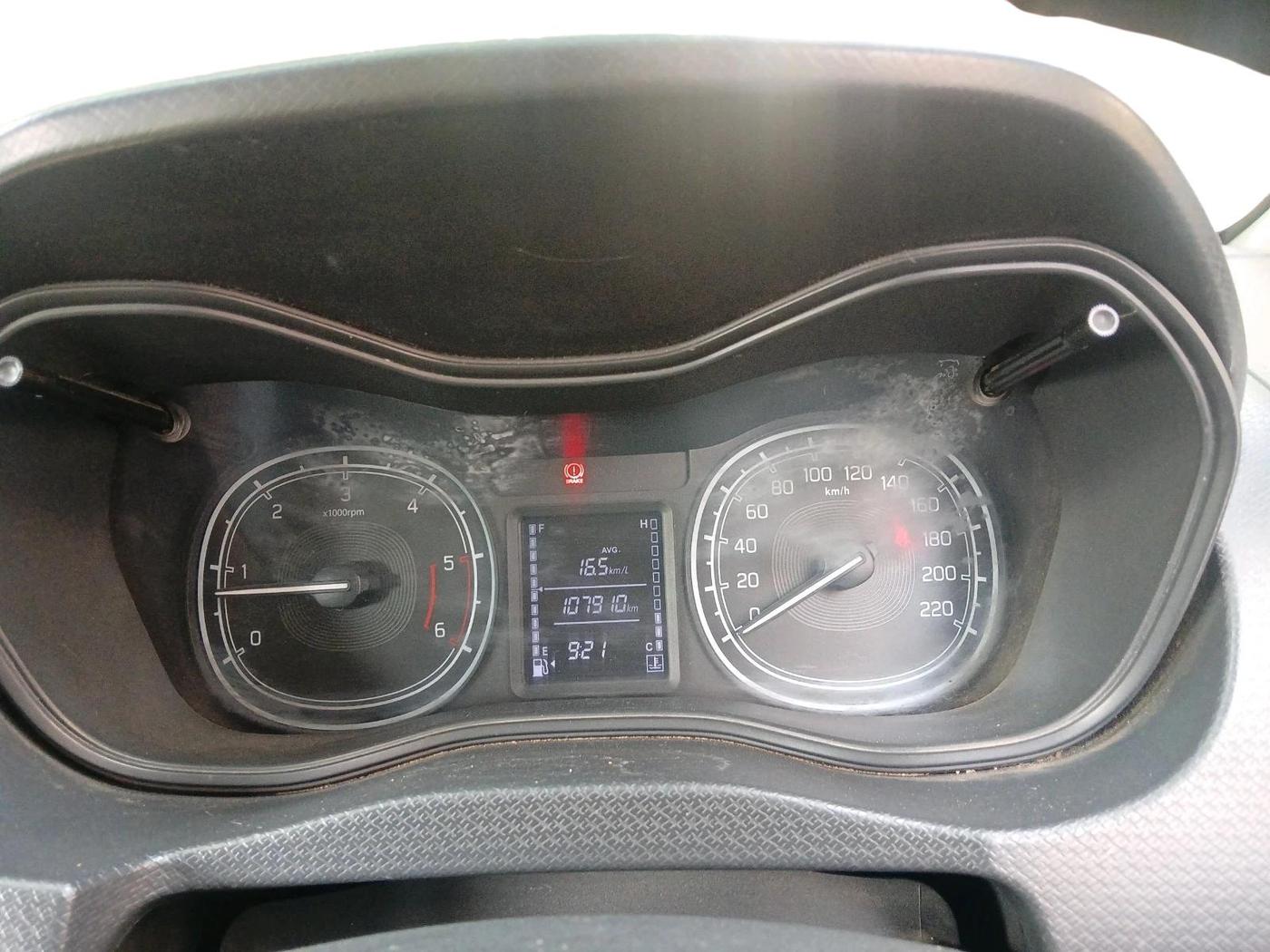 2017 Maruti Vitara Brezza VDI (O), Diesel, Manual, 1,07,910 km, interior
