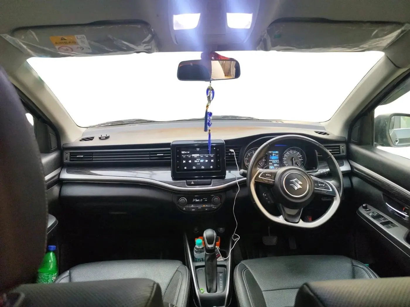 2023 Maruti XL6 ALPHA AT, Petrol, Automatic, 29,701 km, interior