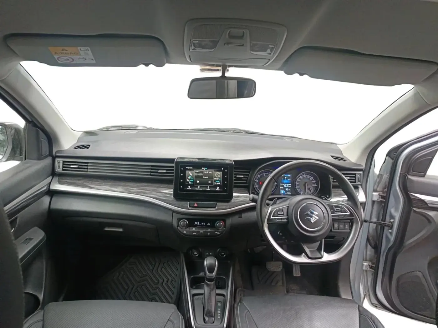 2024 Maruti XL6 ALPHA PLUS AT, Petrol, Automatic, 47,896 km, interior