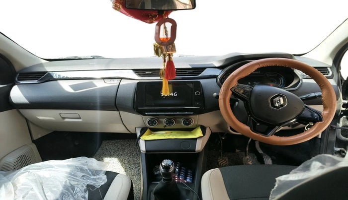 2024 Renault TRIBER RXT, Petrol, Manual, 15,511 km, interior