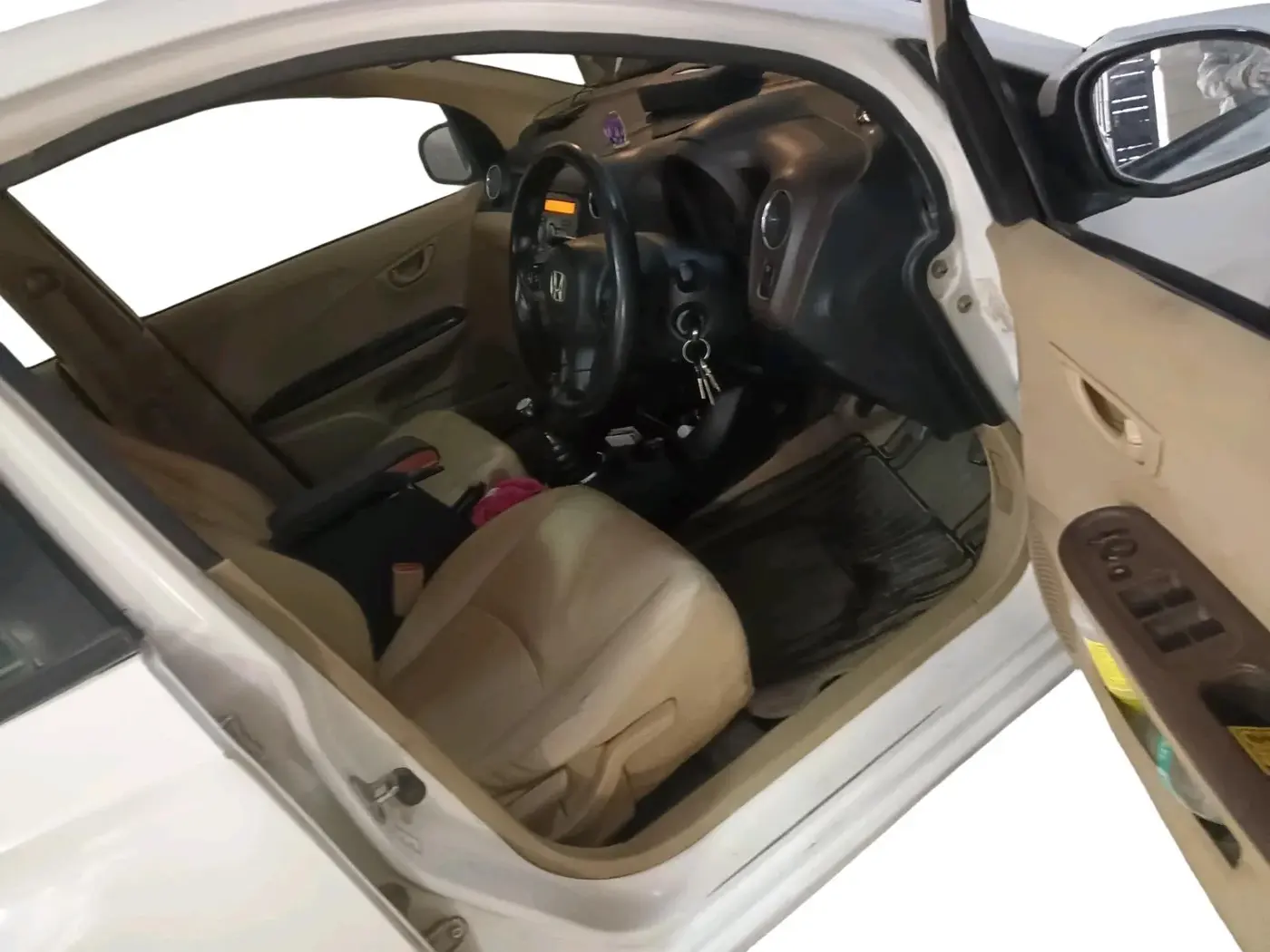 2014 Honda Amaze 1.2L I-VTEC S, CNG, Manual, 1,50,435 km, interior