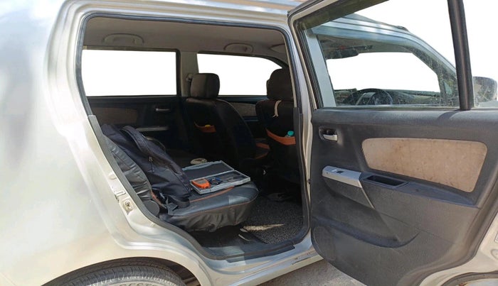 2013 Maruti Wagon R 1.0 VXI, Petrol, Manual, 1,11,053 km, interior