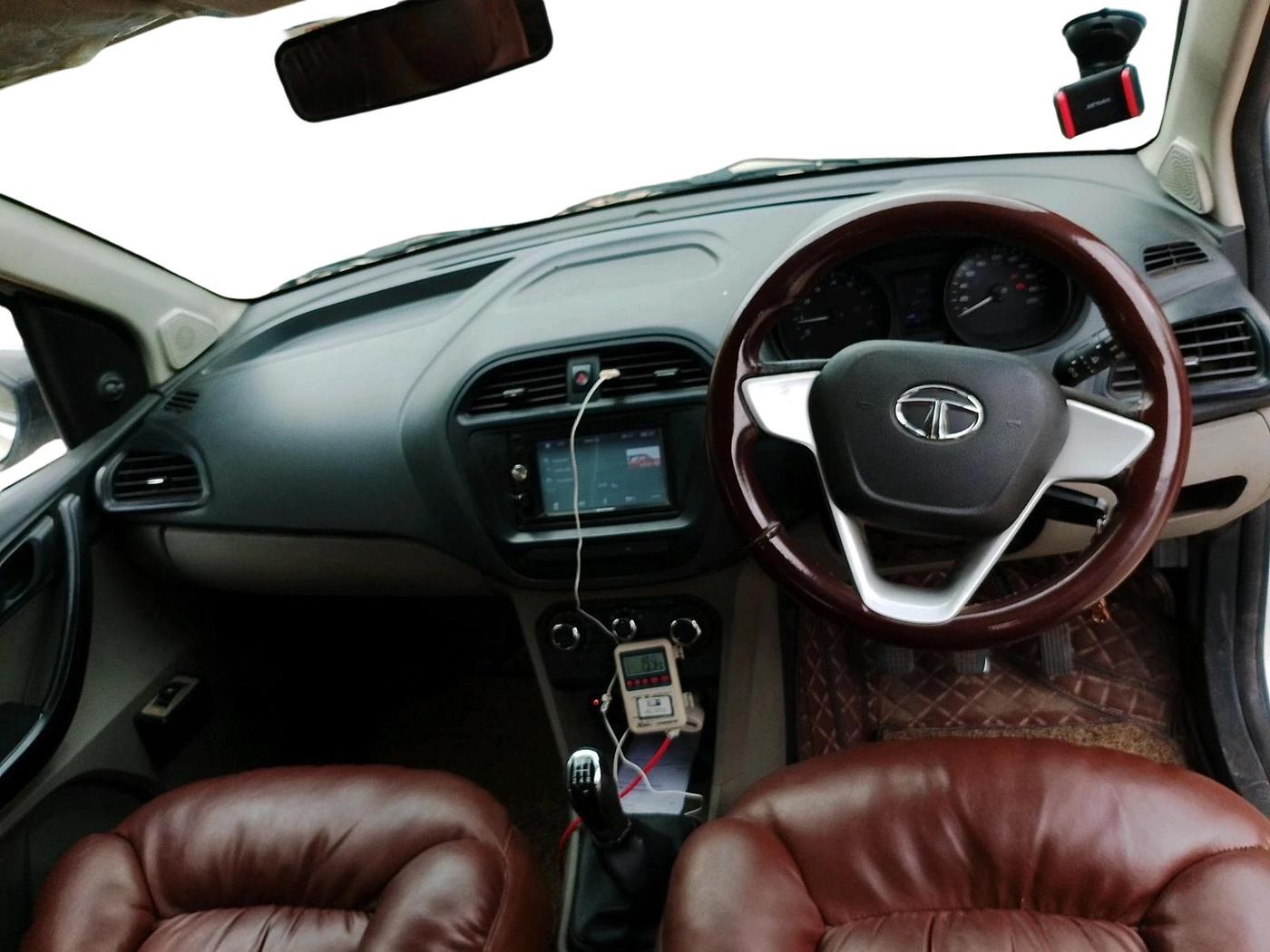 2017 Tata Tiago XE PETROL, CNG, Manual, 80,133 km, interior