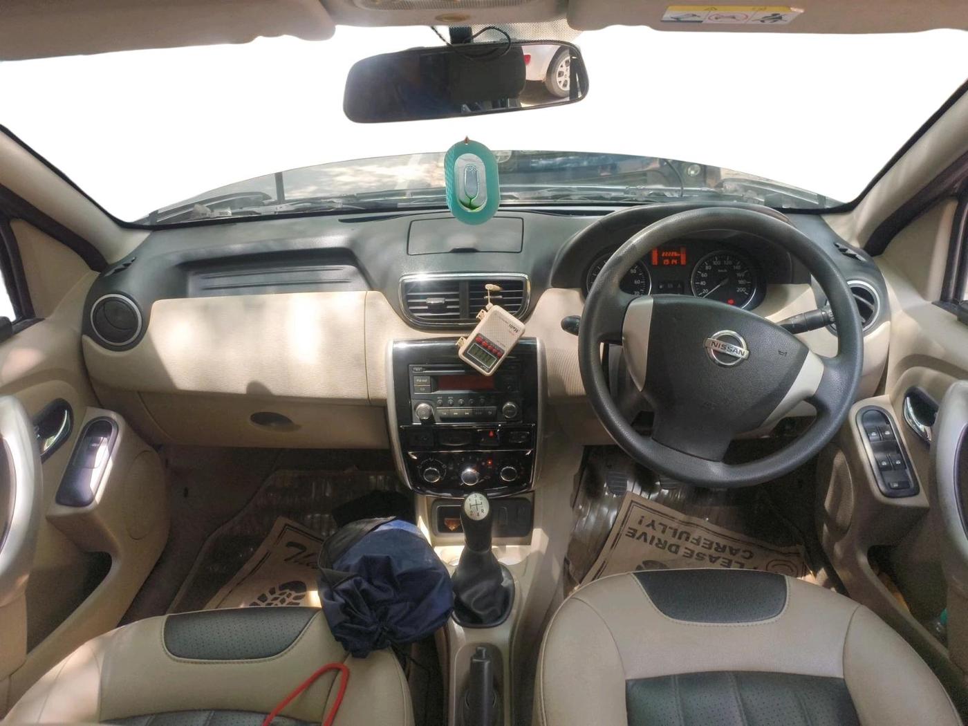 2013 Nissan Terrano XL (P), Petrol, Manual, 22,226 km, interior