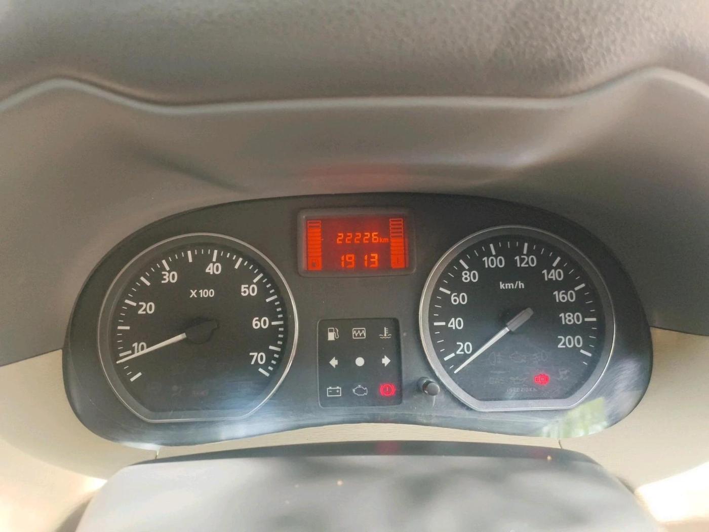 2013 Nissan Terrano XL (P), Petrol, Manual, 22,226 km, interior