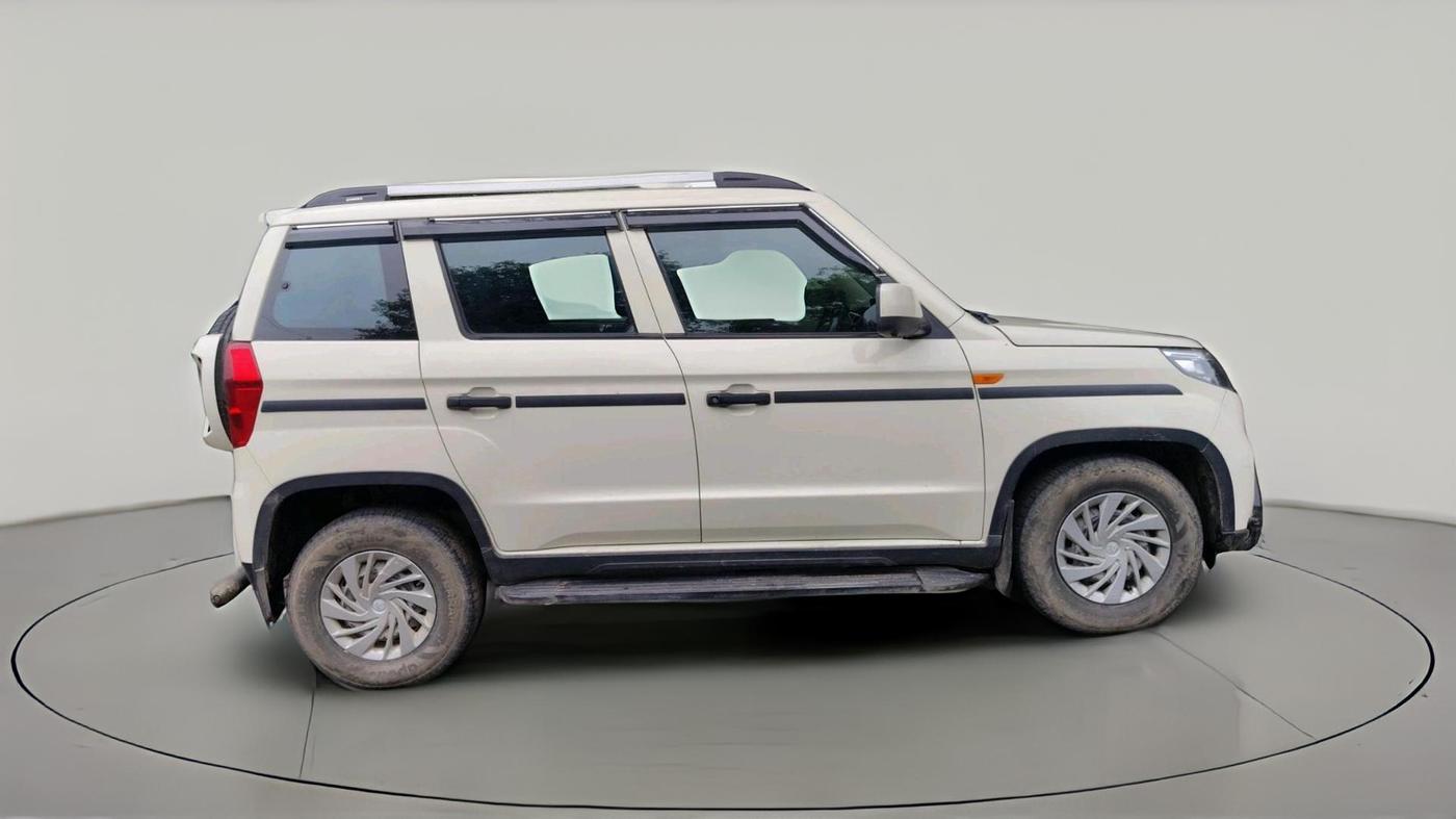 2024 Mahindra BOLERO NEO N 8, Diesel, Manual, 49,727 km, exterior