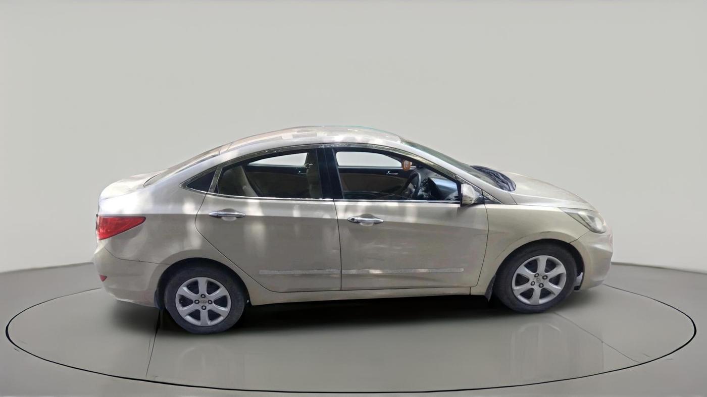 2011 Hyundai Verna FLUIDIC 1.6 VTVT EX, Petrol, Manual, 89,884 km, exterior