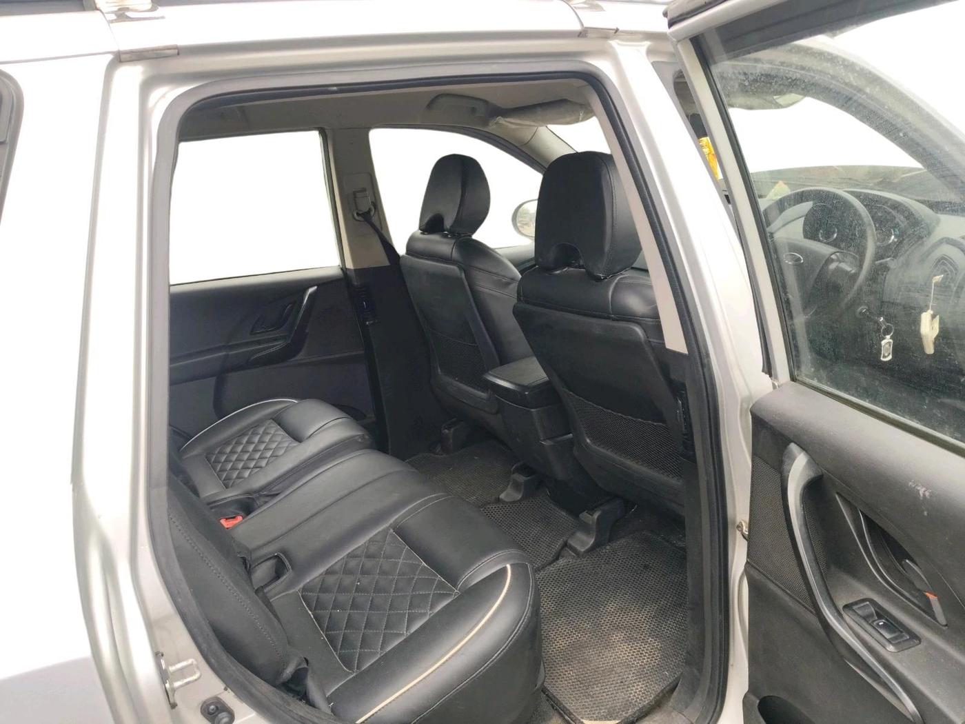 2019 Mahindra XUV500 W5, Diesel, Manual, 77,052 km, interior