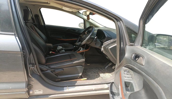 2019 Ford Ecosport TITANIUM 1.5L SPORTS(SUNROOF) DIESEL, Diesel, Manual, 64,462 km, interior