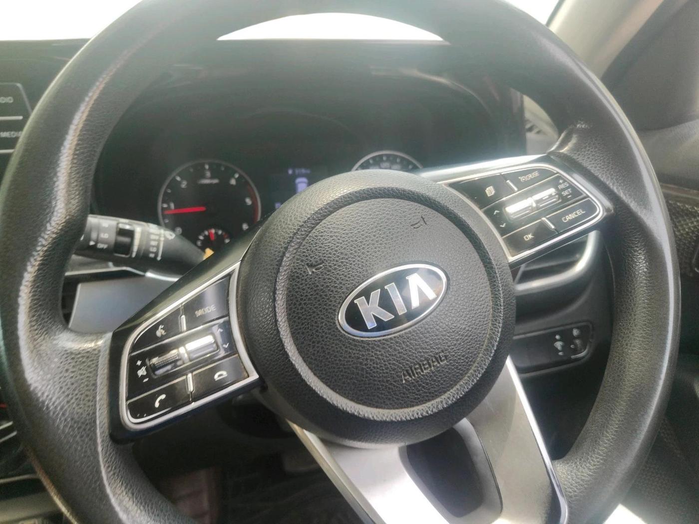 2019 KIA SELTOS HTK PLUS AT 1.5 DIESEL, Diesel, Automatic, 87,745 km, interior