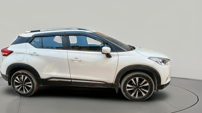 2022 Nissan Kicks XV 1.5, Petrol, Manual, 60,134 km, exterior