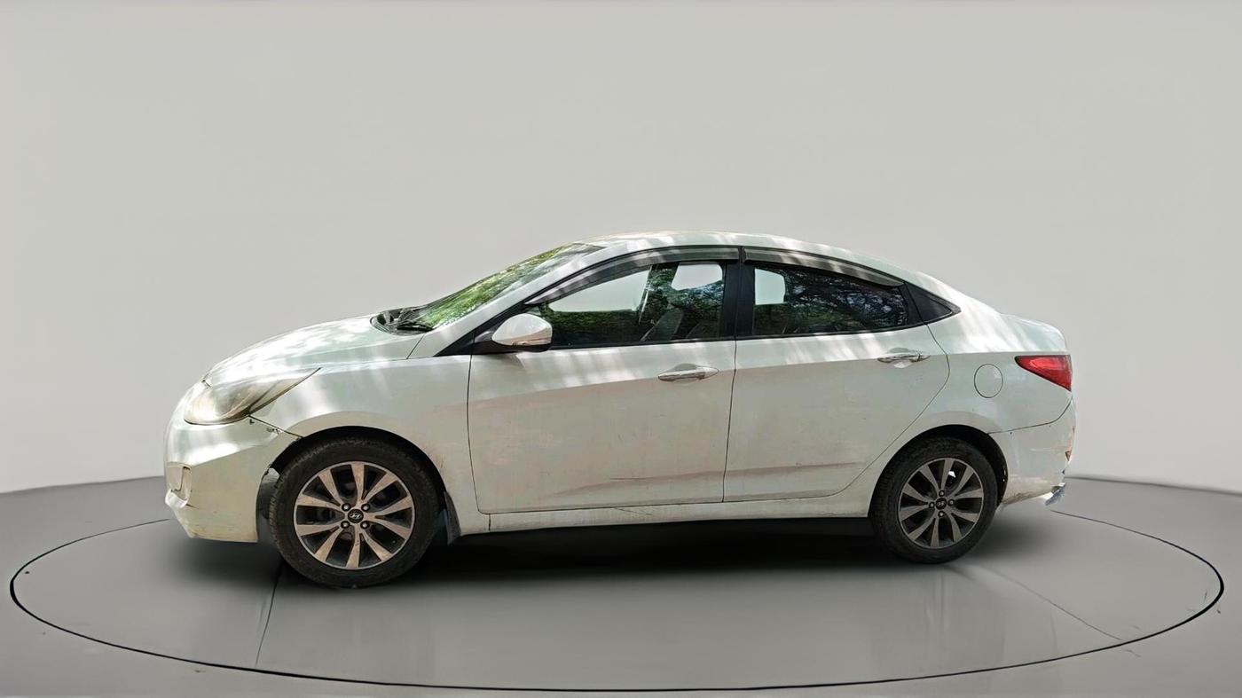 2014 Hyundai Verna FLUIDIC 1.6 VTVT EX, CNG, Manual, 99,066 km, exterior