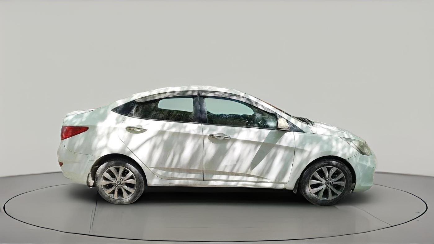 2014 Hyundai Verna FLUIDIC 1.6 VTVT EX, CNG, Manual, 99,066 km, exterior