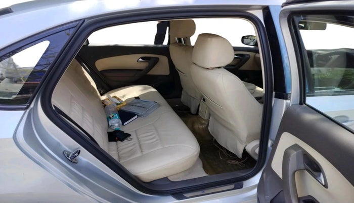 2011 Volkswagen Vento TRENDLINE 1.6, Petrol, Manual, 30,807 km, interior