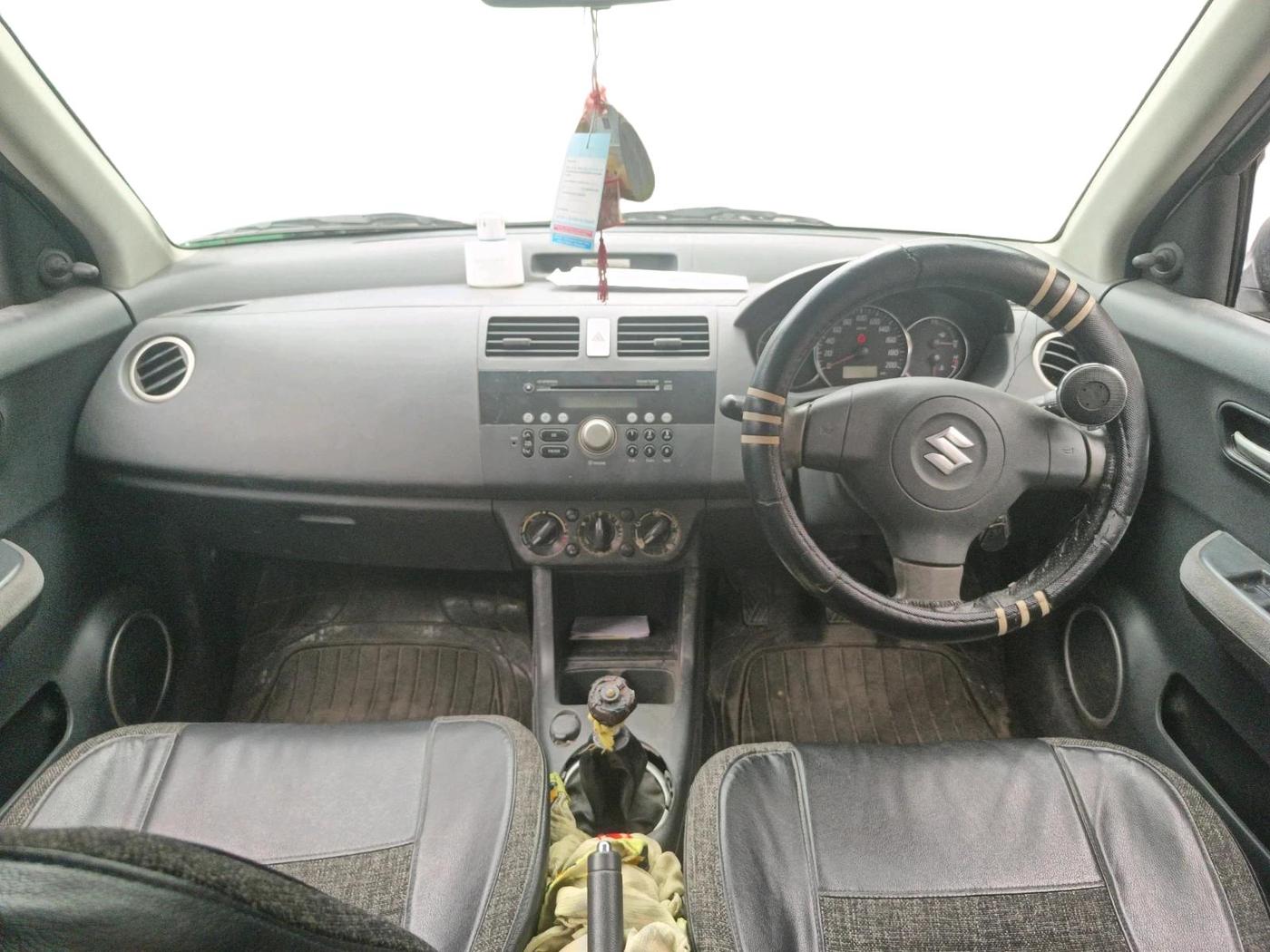2011 Maruti Swift Dzire VXI, Petrol, Manual, 37,231 km, interior