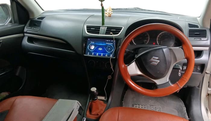 2011 Maruti Swift VXI, CNG, Manual, 96,644 km, interior