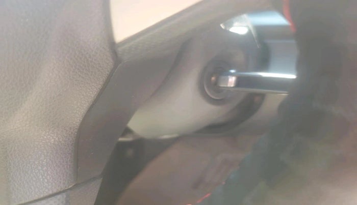 2015 Honda Amaze 1.2L I-VTEC S, Petrol, Manual, 1,30,931 km, interior