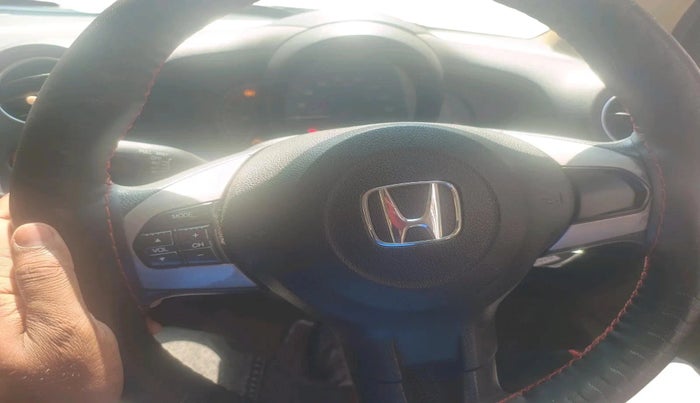 2015 Honda Amaze 1.2L I-VTEC S, Petrol, Manual, 1,30,931 km, interior